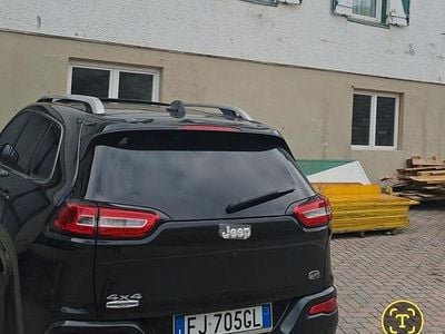 Second-hand Jeep Cherokee