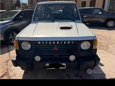 Usata Mitsubishi Pajero Top 95 CV (69 kW) 1988 Grigio SUV