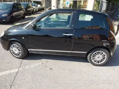 Usata Lancia Ypsilon 60 CV (44 kW) 2009 Utilitaria