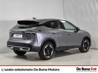 Usata Nissan Qashqai Acenta 140 CV (102 kW) 2025 Grigio SUV