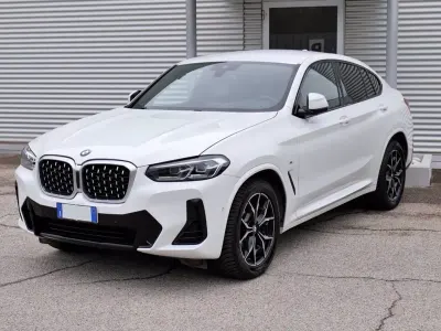 Usata BMW X4 M Sport 190 CV (139 kW) 2022 Bianco pastello SUV