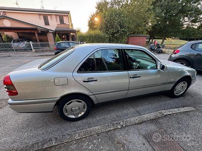 Grigio Usata 1995 Mercedes 190 Berlina | 4900 €