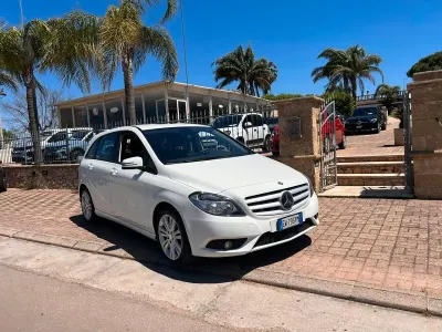 Usata Mercedes 180 Executive 89 CV (65 kW) 2014 Bianco Berlina