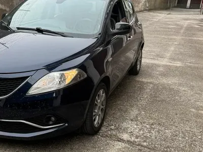 Usata Lancia Ypsilon