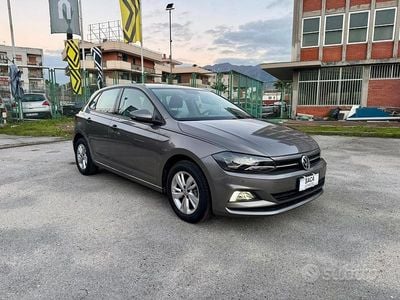 Usata VW Polo Comfortline 80 CV (58 kW) 2019 Grigio Utilitaria