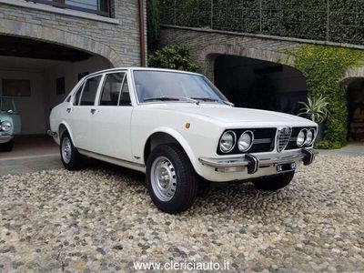 Usata Alfa Romeo Alfetta 122 CV (89 kW) 1973 Bianco Berlina