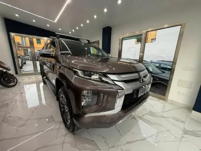 Usata Mitsubishi L200 Intense 150 CV (110 kW) 2020 Grigio Pick-up