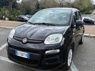 Usata Fiat Panda Lounge 69 CV (50 kW) 2015 Nero Utilitaria