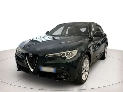 Usata Alfa Romeo Stelvio Ti 209 CV (153 kW) 2021 Verde visconti SUV