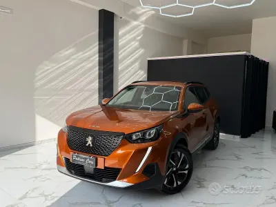 Usata Peugeot 2008 Allure 131 CV (96 kW) 2020 Arancione SUV