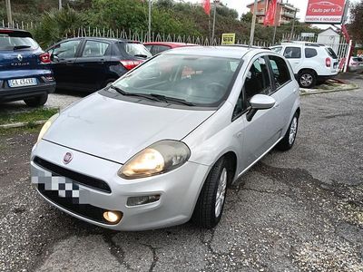 Usata Fiat Punto Lounge 85 CV (62 kW) 2015 Grigio Utilitaria