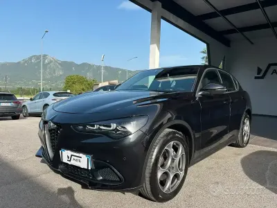 Usata Alfa Romeo Stelvio Sprint 210 CV (154 kW) 2024 Nero vulcano metallizzato SUV