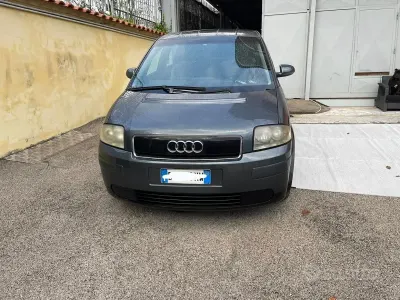 Usata Audi A2 Comfort 61 CV (44 kW) 2003 Grigio Utilitaria