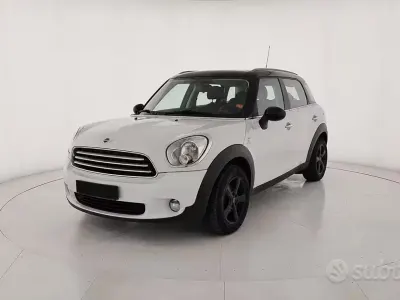 Usata Mini Cooper D Countryman 111 CV (81 kW) 2013 Bianco SUV