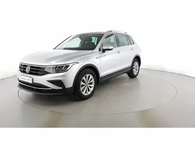 Usata VW Tiguan Life 150 CV (110 kW) 2022 Argento riflesso SUV