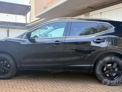 Usata Nissan Qashqai N-Connecta 110 CV (80 kW) 2017 Nero SUV