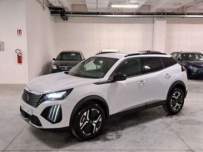 Usata Peugeot 2008 Allure 101 CV (74 kW) 2024 Bianco SUV