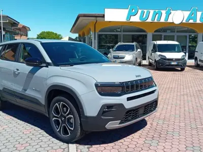 Nuova Jeep Avenger Summit 101 CV (74 kW) 2026 Grigio SUV