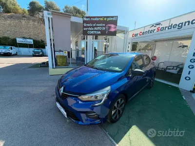 Usata Renault Clio V Evolution 100 CV (73 kW) 2023 Bluazzurro Berlina
