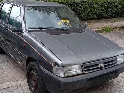 Occasion Fiat Uno 56 ch (41 kW) 1992 Gris Citadine