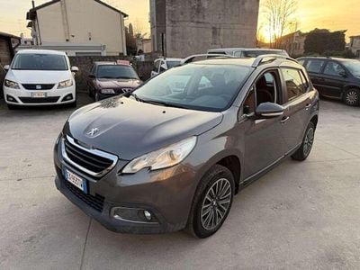 Usata Peugeot 2008 Active 68 CV (50 kW) 2015 Grigio SUV