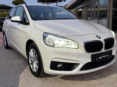Begagnad BMW 218 Advantage 150 HK (110 kW) 2015 Vit Kombi