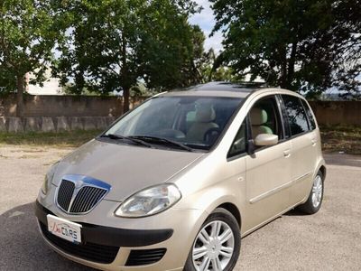 Usata Lancia Musa 95 CV (69 kW) 2006 Oro Monovolume