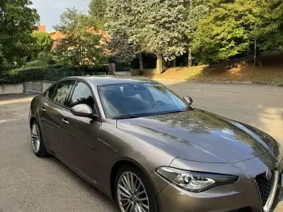 Usata Alfa Romeo Giulia Business 179 CV (131 kW) 2017 Berlina