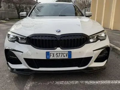 Begagnad BMW 318 M Sport 150 HK (110 kW) 2019 Kombi