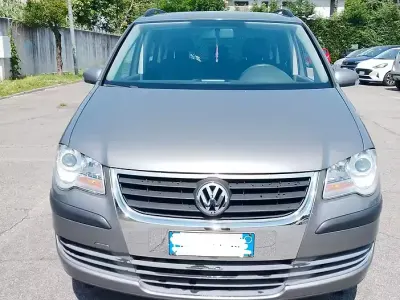 Usata VW Touran Trendline 102 CV (75 kW) 2007 Grigio Monovolume