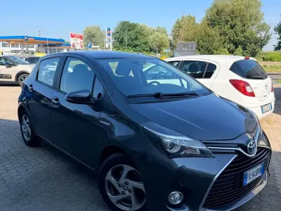 Usata Toyota Yaris Hybrid
