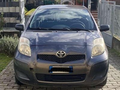 Usata 2010 Toyota Yaris Berlina | 3900 € (Ottimo prezzo)