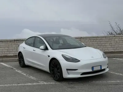 Usata Tesla Model 3 Performance 155 kW (211 CV) 2021 Berlina