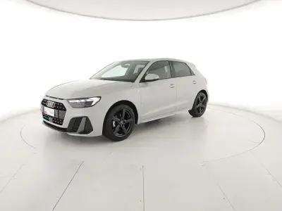 Usata Audi A1 Sportback S-Line 95 CV (69 kW) 2025 Argento cavo metallizzato Utilitaria