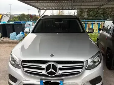 Begagnad Mercedes GLC220 2017 Grå SUV