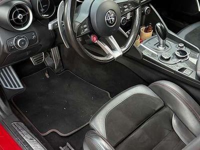 Usata Alfa Romeo Giulia Quadrifoglio 510 CV (375 kW) 2017 Rosso Berlina