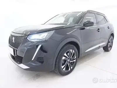 Usata Peugeot 2008 Allure 131 CV (96 kW) 2022 Nero SUV
