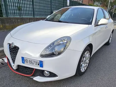 Usata Alfa Romeo Giulietta 120 CV (88 kW) 2016 Bianco Utilitaria