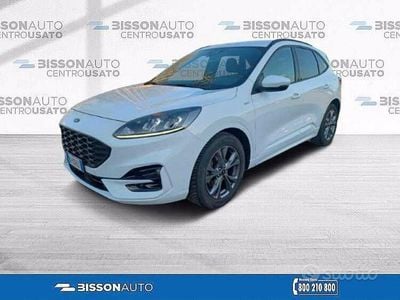 Usata Ford Kuga ST-Line 120 CV (88 kW) 2022 Bianco pastello SUV