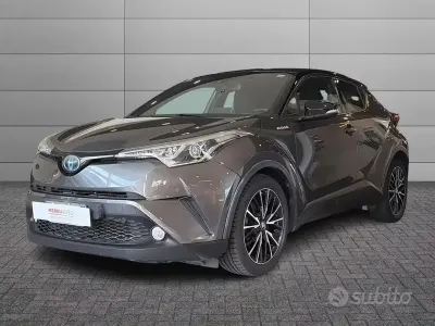 Usata Toyota C-HR Lounge 98 CV (72 kW) 2017 Grigio SUV