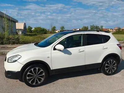 Usata Nissan Qashqai 131 CV (96 kW) 2013 Bianco SUV