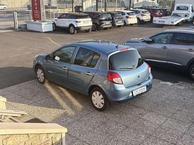 Usata Renault Clio II 75 CV (55 kW) 2011 Blu/azzurro Berlina