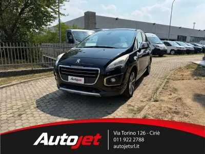 Usata Peugeot 3008 Crossway 120 CV (88 kW) 2015 Nero Station wagon