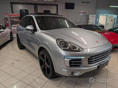 Usata Porsche Cayenne Platinum Edition 340 CV (250 kW) 2017 Argento SUV