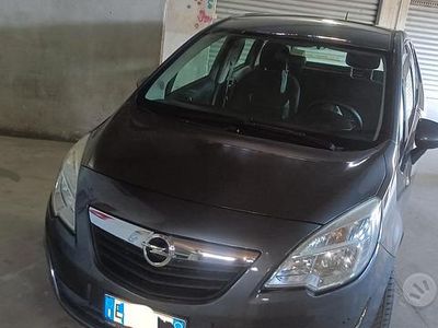 Usata Opel Meriva 95 CV (69 kW) 2012 Grigio Monovolume