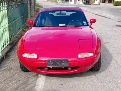 Usata Mazda MX5 116 CV (85 kW) 1990 Rosso Cabrio