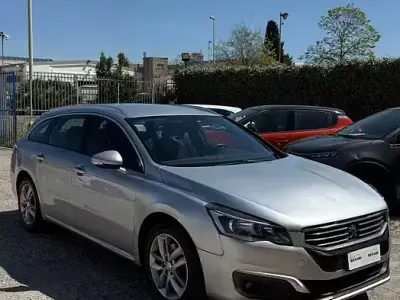 Usata Peugeot 508 Active 140 CV (102 kW) 2015 Grigio Station wagon