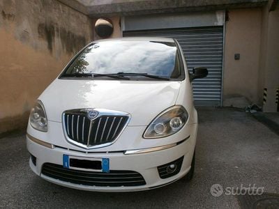 Usata Lancia Musa 95 CV (69 kW) 2011 Bianco Monovolume
