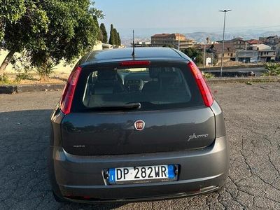 Usata Fiat Grande Punto 65 CV (47 kW) 2008 Grigio Utilitaria