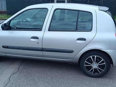 Gebraucht Renault Clio II Authentique 75 PS (55 kW) 2005 Grau Limousine
